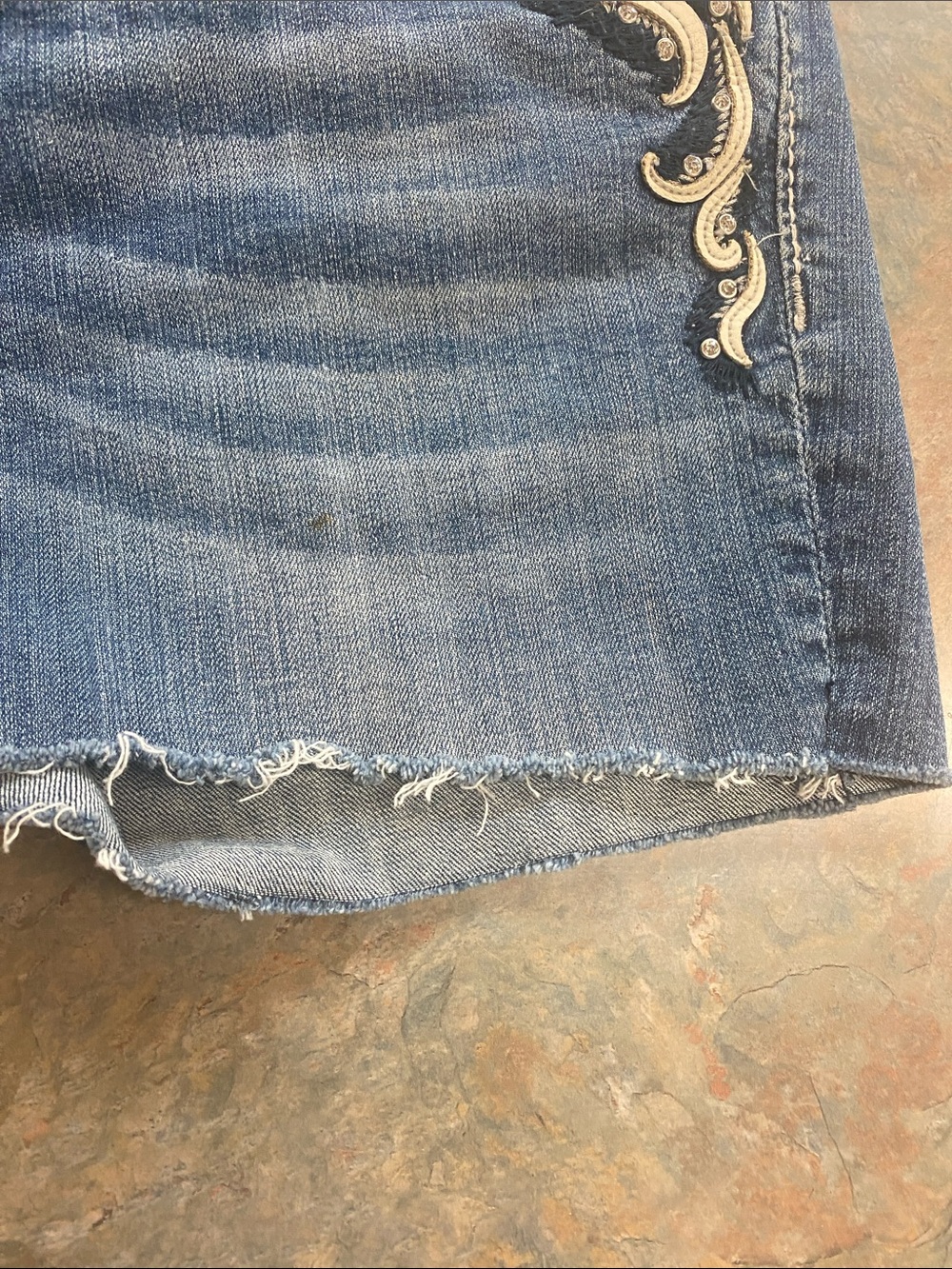 Miss Me Blue Denim Shorts with Ivory Embroidery - Picture 5 of 11